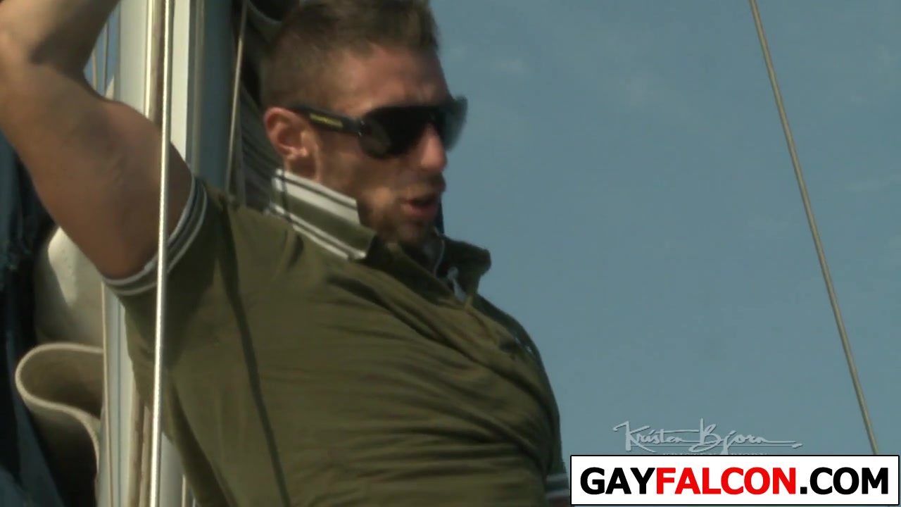 Hot Studs Share A Tight Guy
