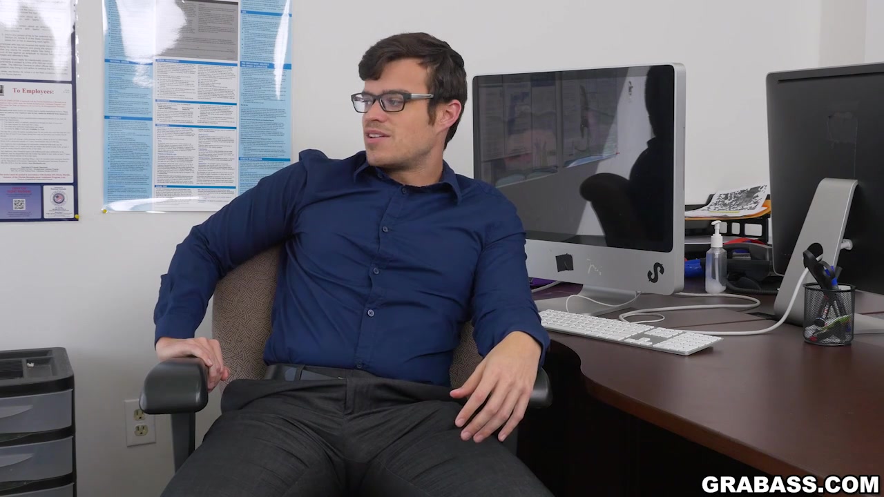 Fuck that intern from Tech - GrabAss