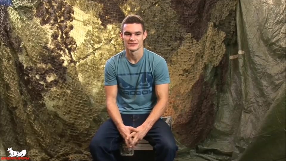 Max Dyor has a fit body