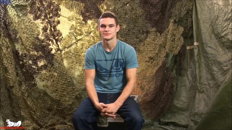 Max Dyor has a fit body