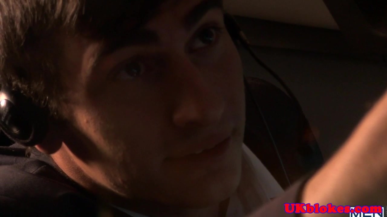 Muscular british pilot hunk bangs his copilot
