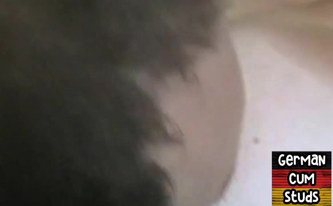 Real German gays enjoy doing homemade blowjob and handjob