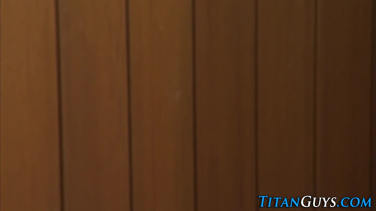 Anally toying ripped guys
