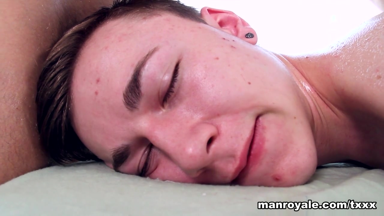 Scottie McWilliams & Justin Beal in Rub The Right Way - ManRoyale