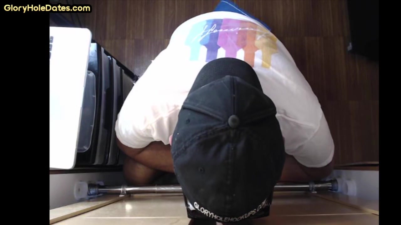 Real gloryhole gaydaddy gets hungry for cock in private BJ
