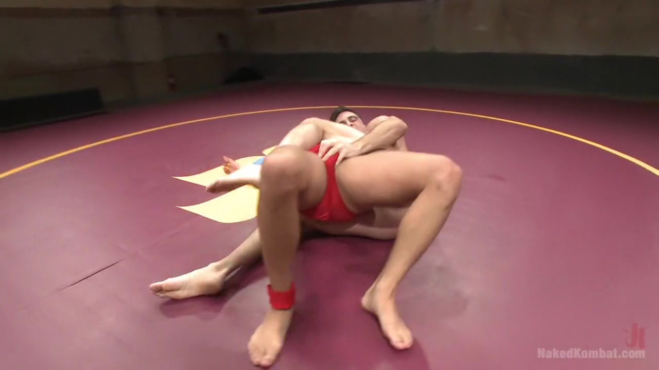 Lance Hart Tussles with Eli Hunter