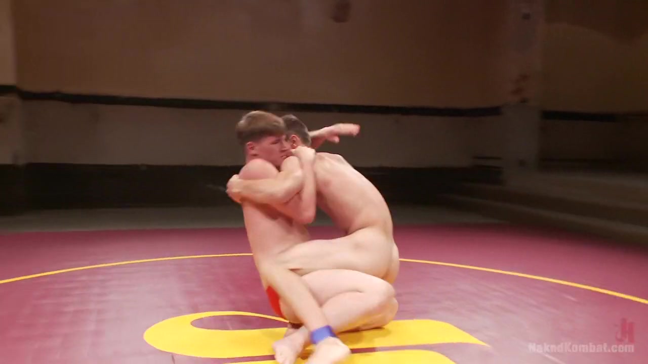 Dakota The Wild-One Wolfe vs Scotty The Rage Cage