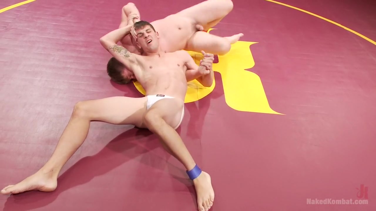 Dakota The Wild-One Wolfe vs Scotty The Rage Cage