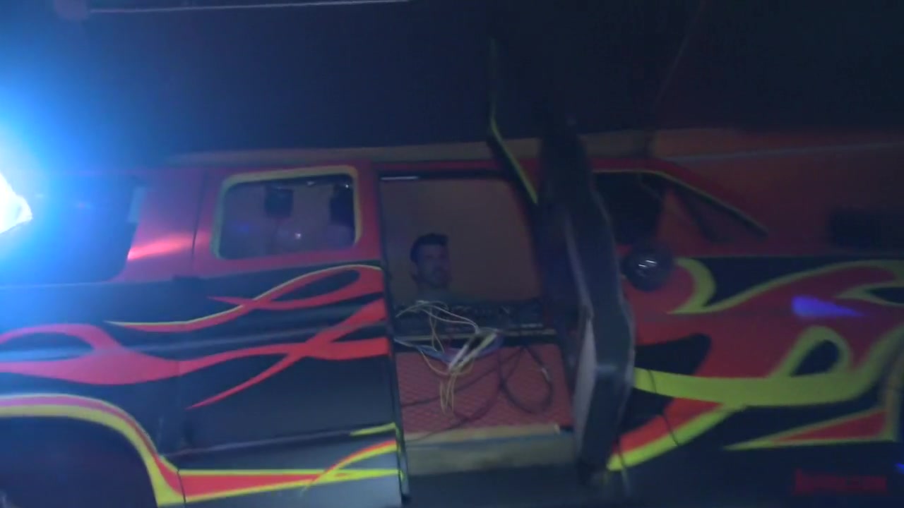 FUCK THE DJ!!!