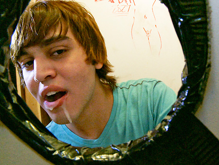 Mouth Busting - UnGloryHole