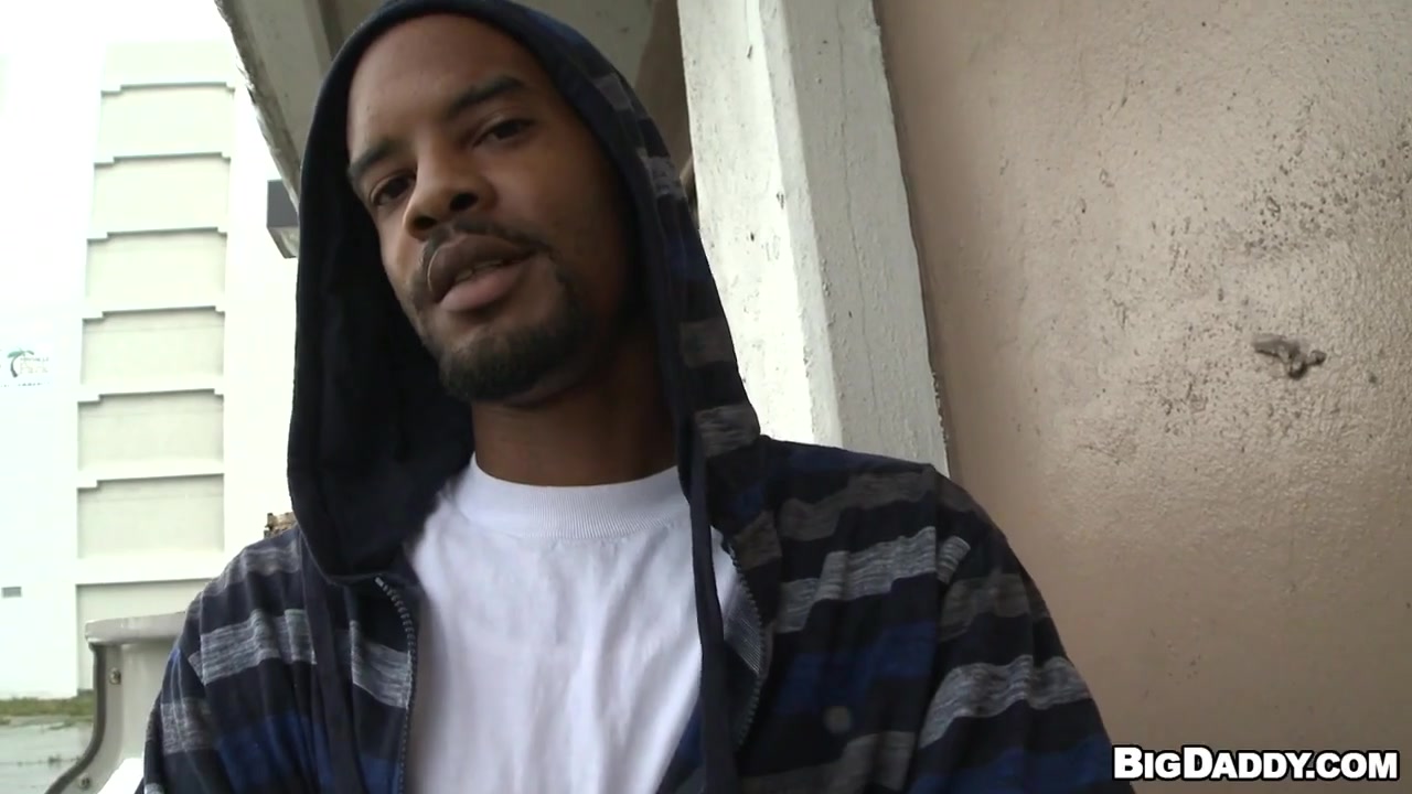 Thug Gets Banged Outdoors - ThugHunter