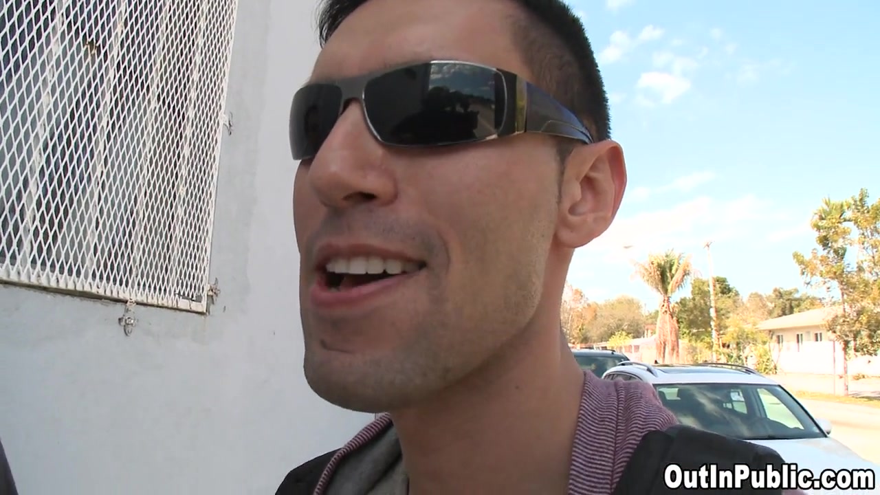 Streched Out with Joey Ray - OutInPublic