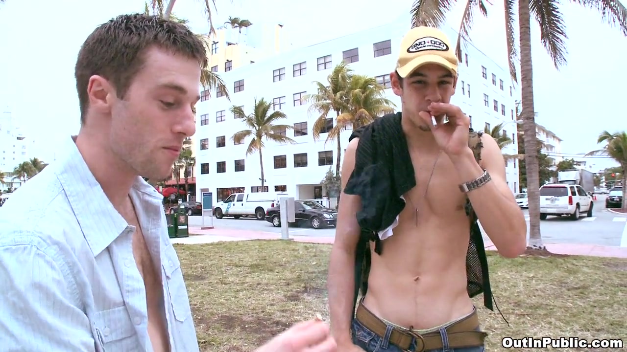 Marine Ass - OutInPublic