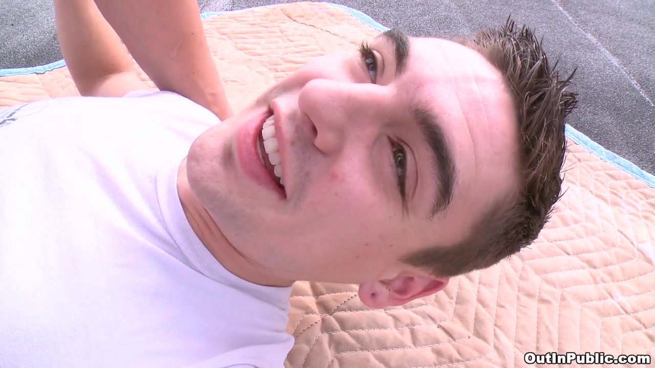 Roof-Top Fucking - OutInPublic