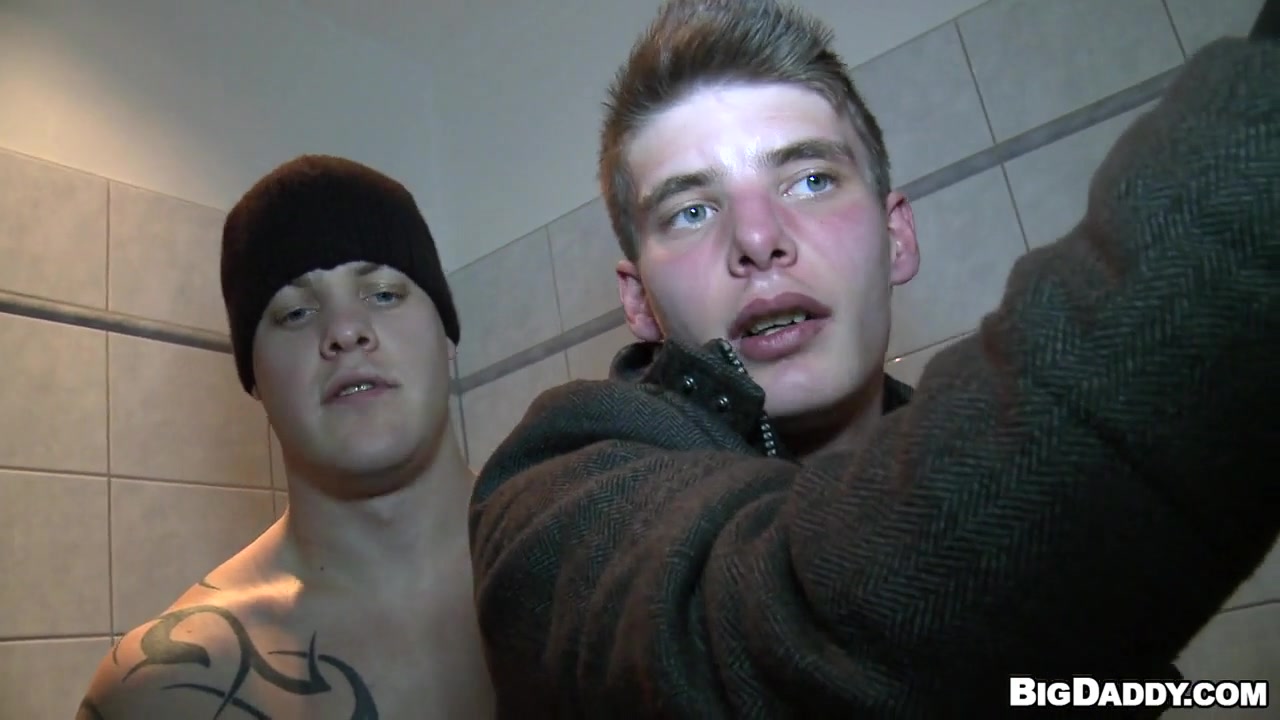 Public Anal Sex With Sexy Amateur Studs - OutInPublic
