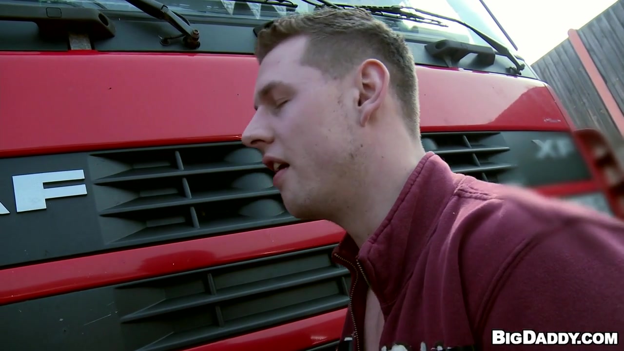 Two Hot Guys That Love To Fuck In Public - OutInPublic