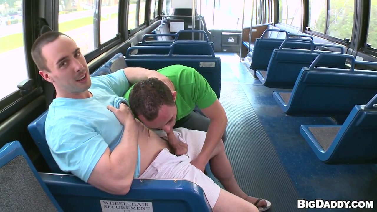 Straight Guy Get's Turned Out - BigDaddy