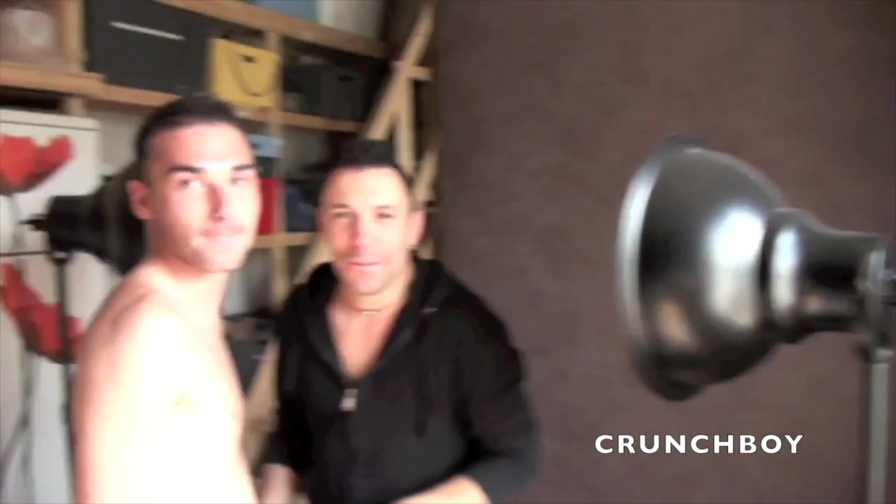 Juan Perez fucked by sexy Jimy Fix - CrunchBoy