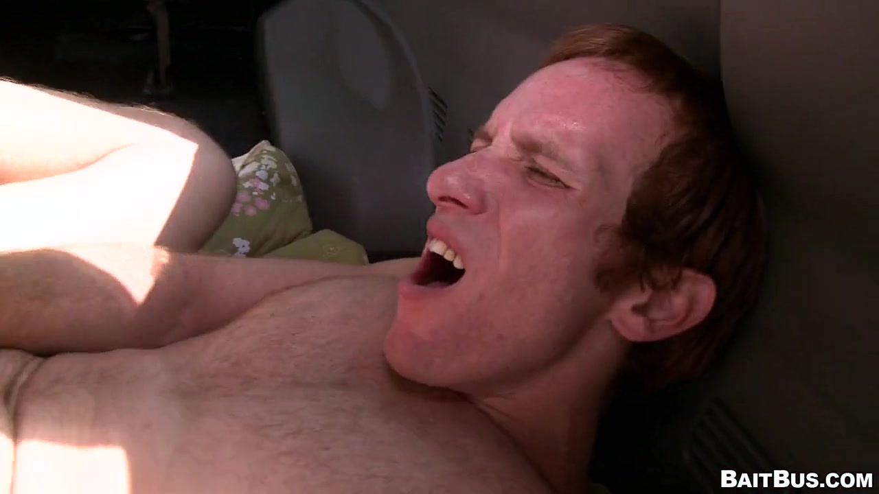 Fist Pumping In Steven's Ass - BaitBus