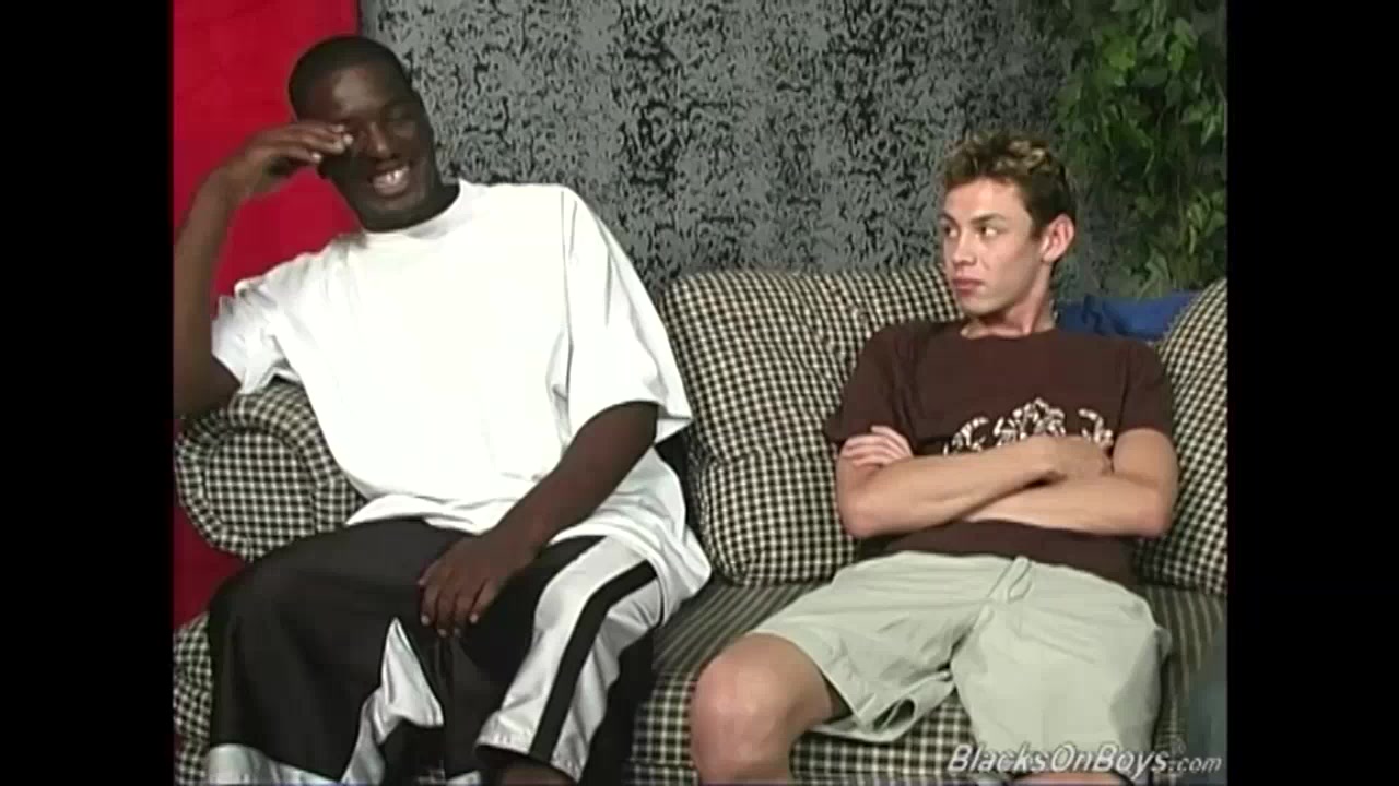 Amateur white guy gets gangbanged by BBC