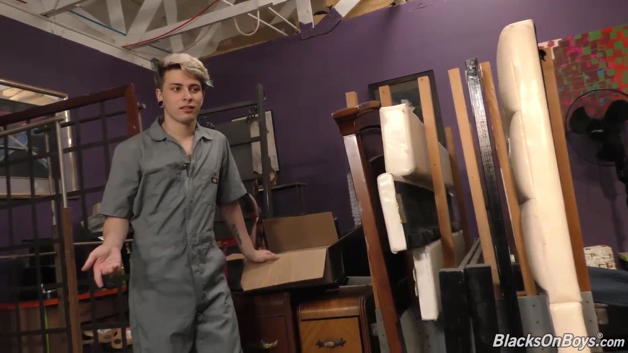 White emo guy gets nailed by a black man