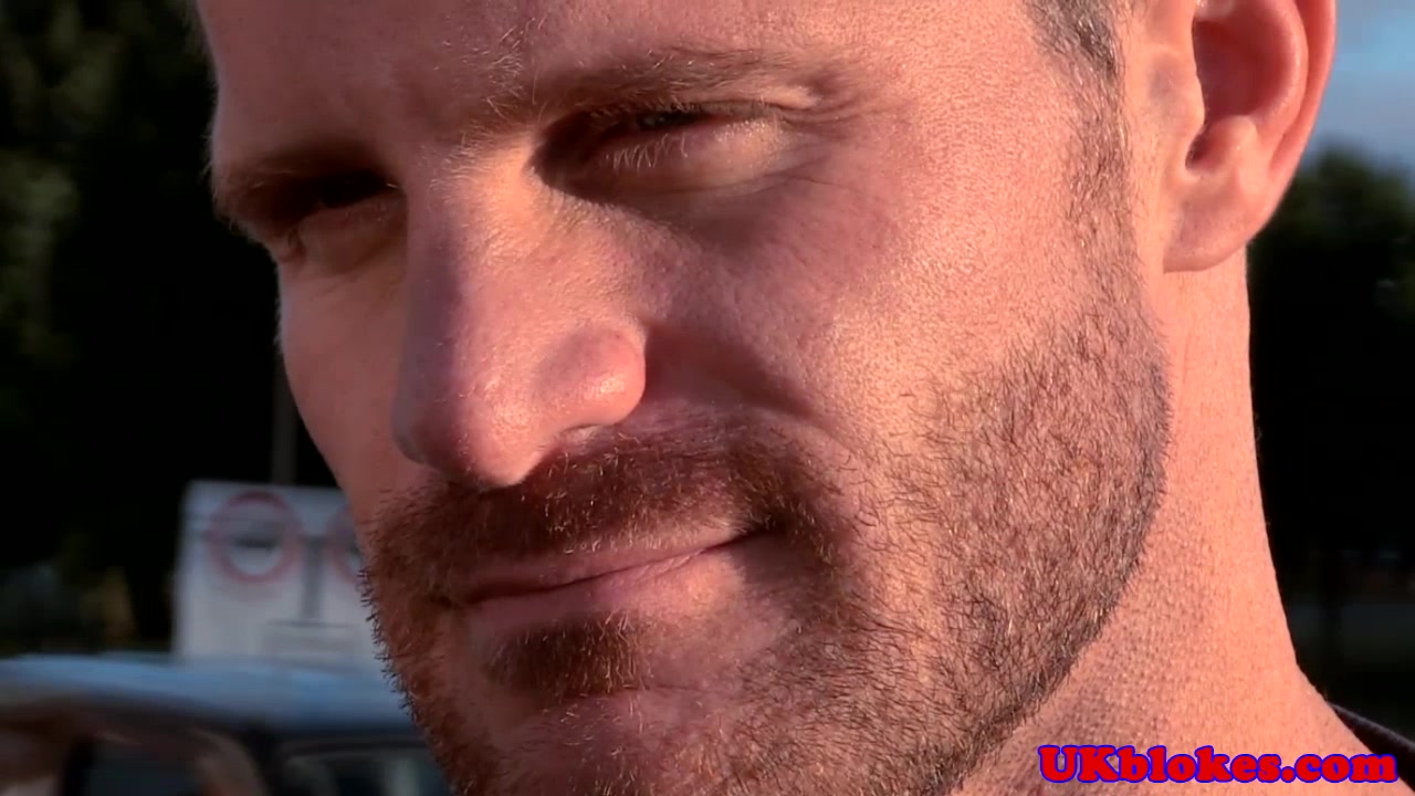 English hunk Landon Conrad assfucking Paddy
