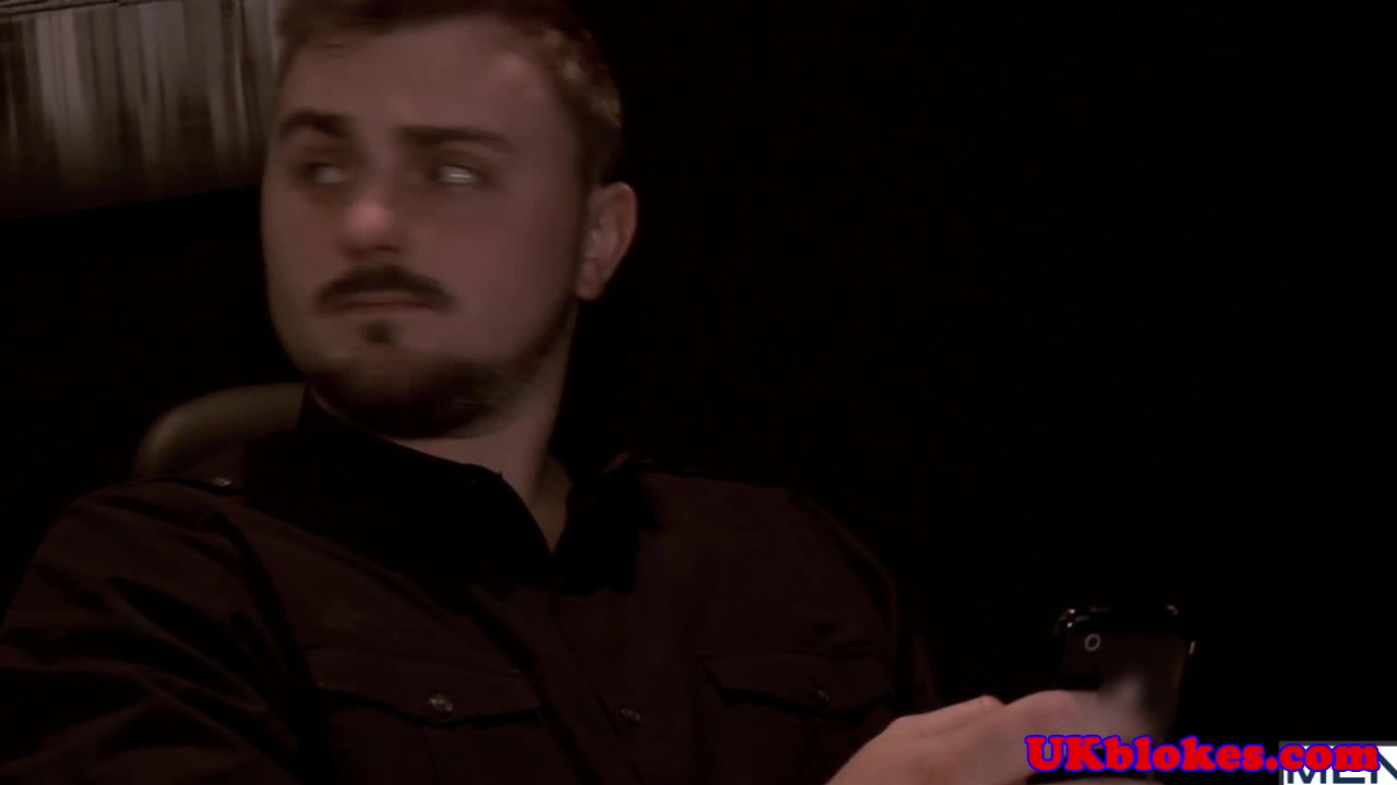 British buff hunk cockriding before cumshot