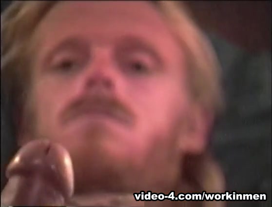Mature Amateur Ghost Jacking Off - WorkinMenXxx