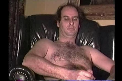 Amateur Mature Man David Beats Off and Cums - WorkinMenXxx
