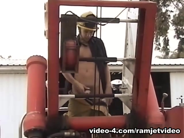 Young Amateur Markie Jerks Off - RamjetVideo