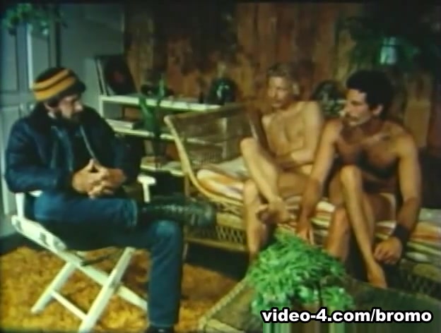 Clay Russell & Dave Daniels & Kurt Williams in The Golden Age Of Gay Porn - Snowballing Scene 3 - Bromo