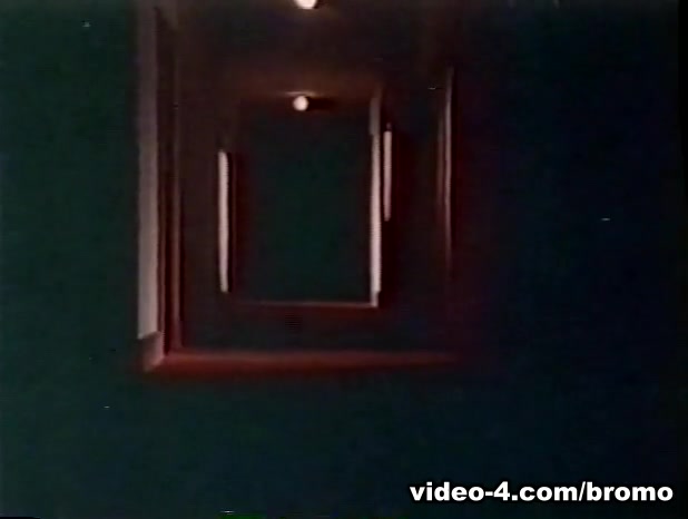House Detective Scene 1 - Bromo