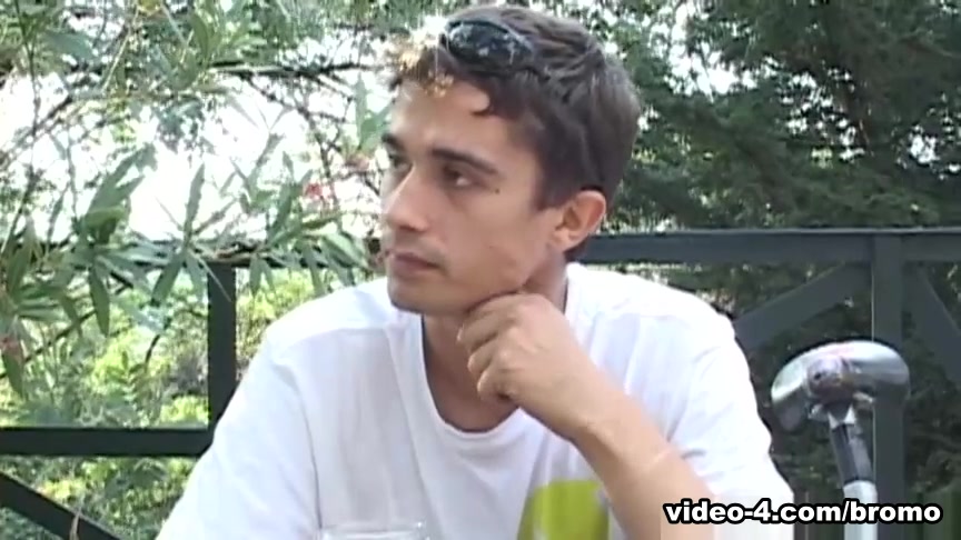 Jerry Wheeler, Robin Few in City Life scene 4 - Bromo