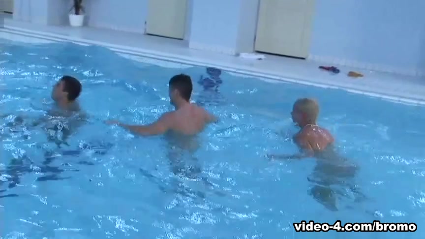 Adam Hanks, Casper Wats, Gary McAdams, Gery Owan, Jimmy Clark, Justin Corner, Nico Sideropolus, Ronnie Badell, Tom Hawai, Tom Smith in Splash scene 6 - Bromo