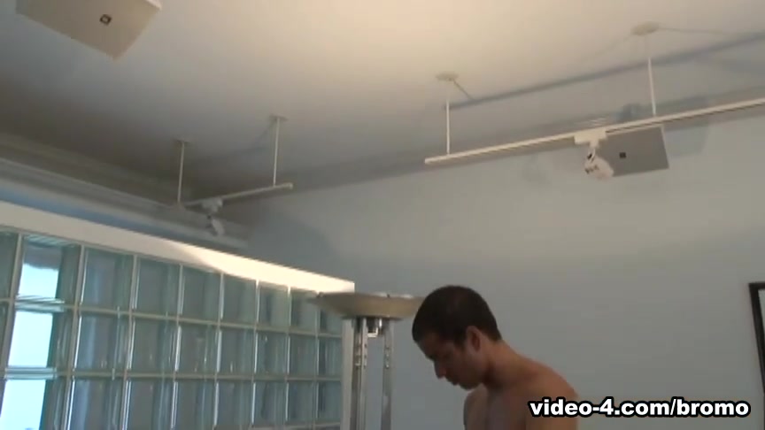 Vincenzo Mazzarratti in Suck Him Dry scene 5 - Bromo