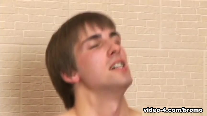 Jerry Harris, Jon Elvin in Skinny Boys scene 3 - Bromo