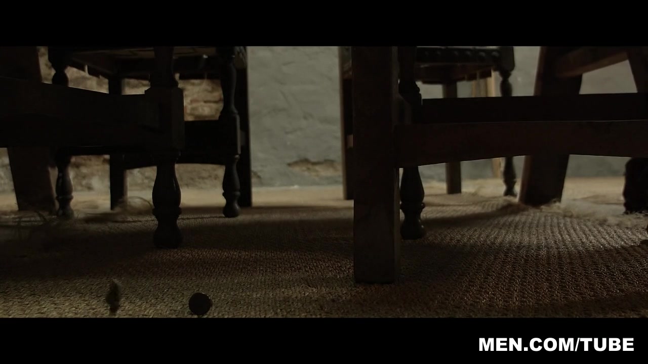Dennis West & Theo Ford in Gay Of Thrones 8 - DrillMyHole