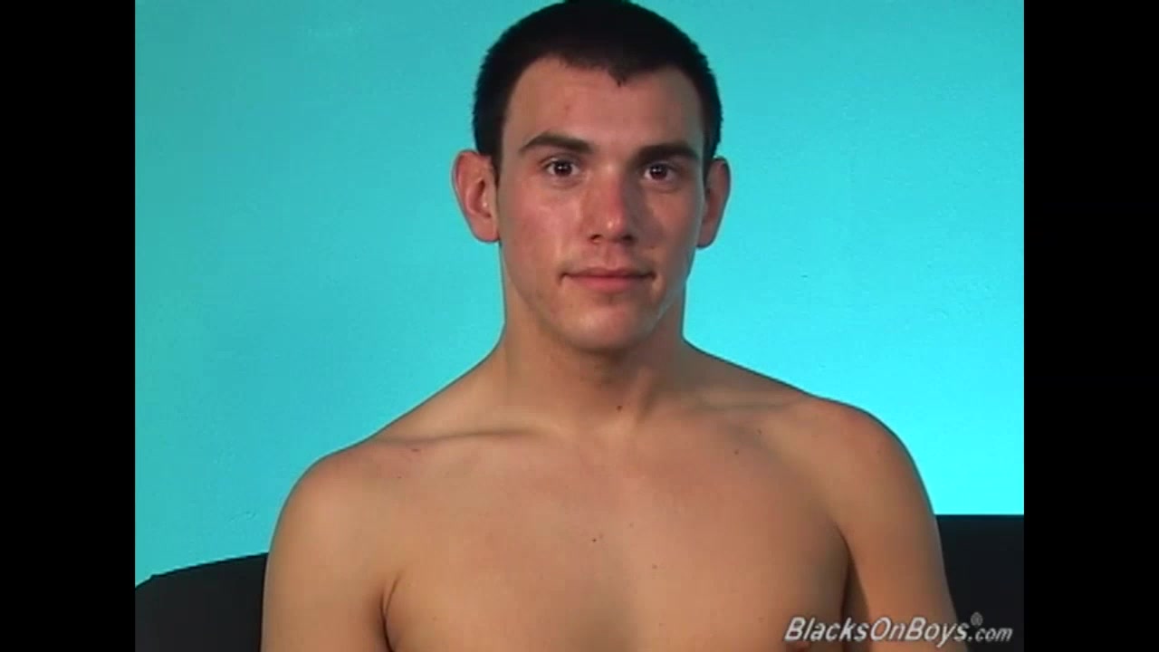 Shy whiteboi meets an enourmous black cock