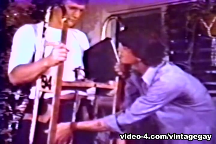 VintageGayLoops Video: Special Delivery