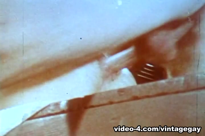 VintageGayLoops Video: Shower Me