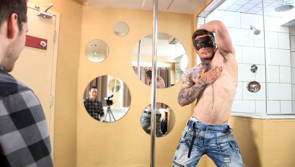 Pascal & Derrick in Need a Hand Derrick? XXX Video