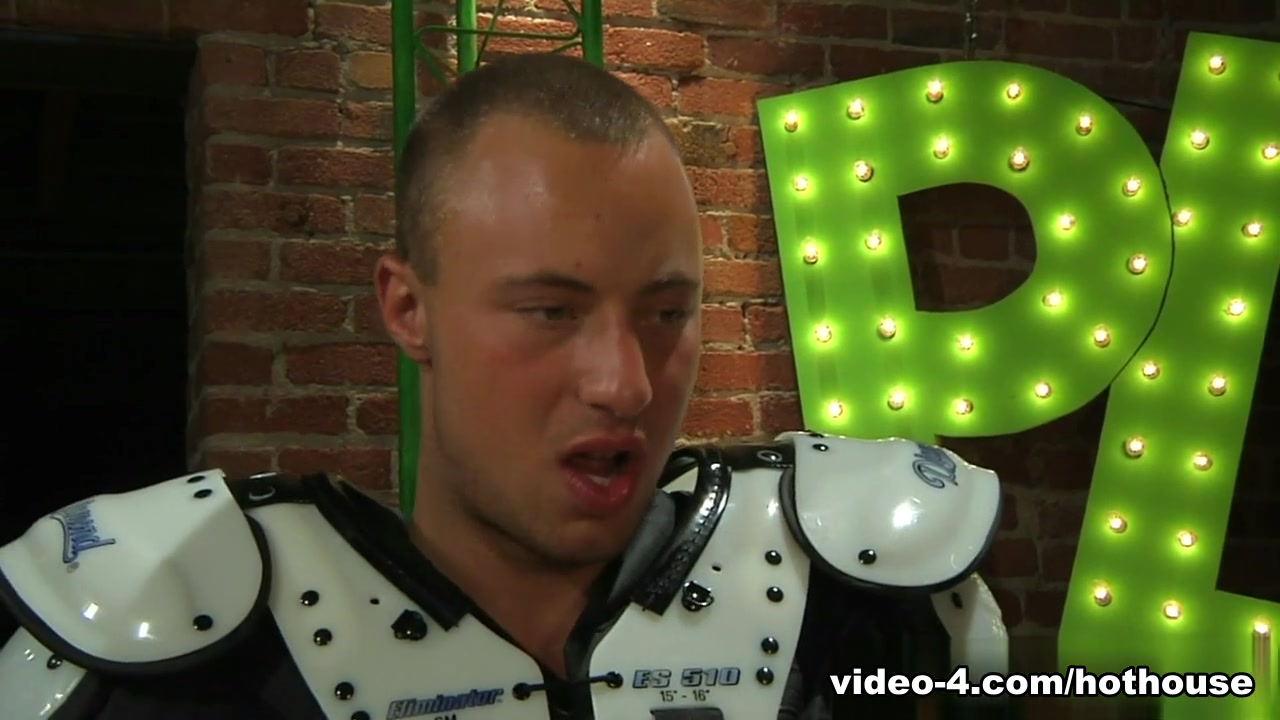 Alexander Gustavo & Dustin Tyler in Play Hard Video
