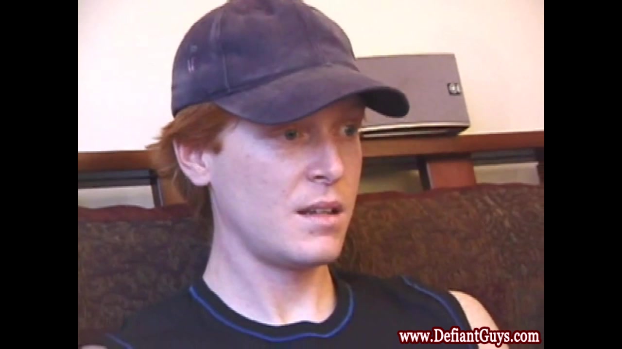 Amateur skaters wanking off