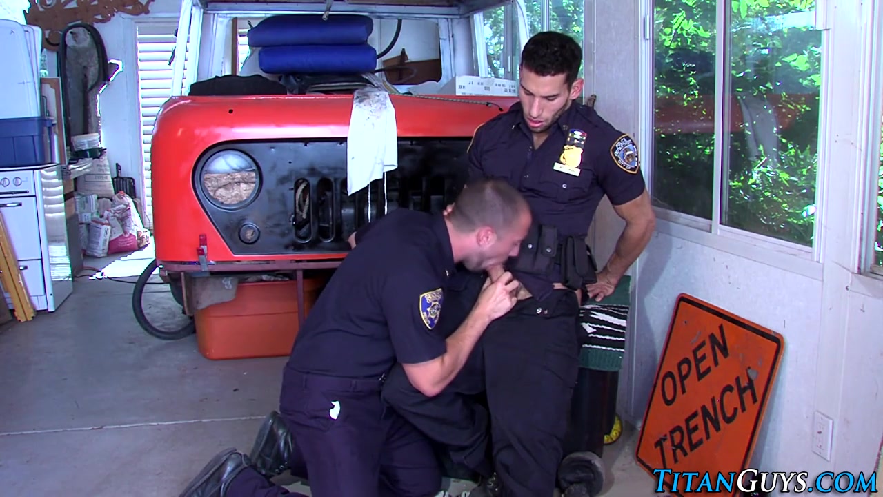 Cops buff pecs jizzed