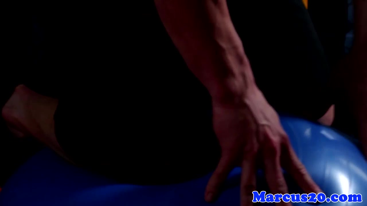 Athletic ripped hunk strokes his thick cock