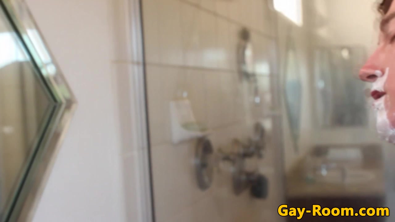 Twinks bathroom assfucking following blowjob
