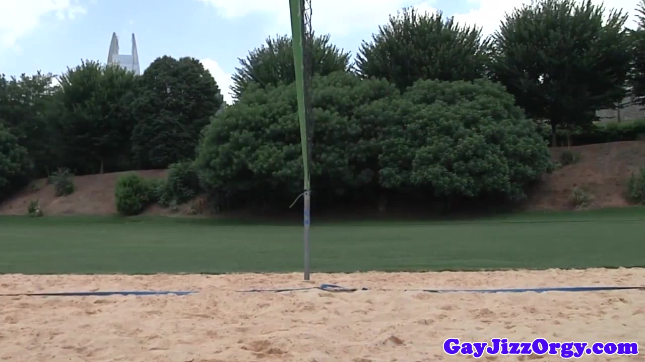 Sports jock cumcovered after sucking hard cock
