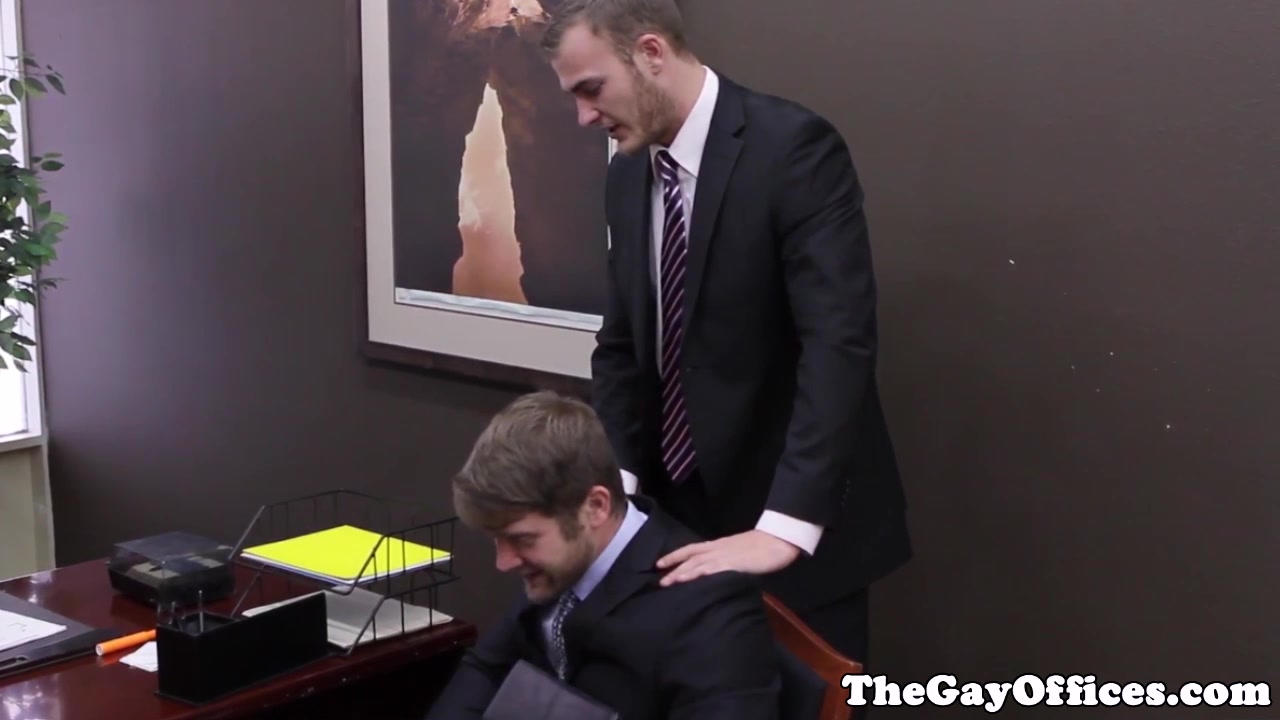Muscular office hunk seduced by his boss