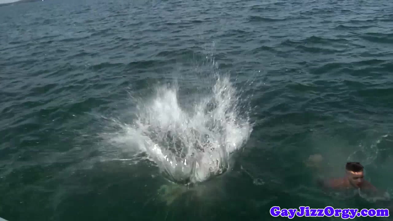 Gaysex muscle hunks jizzing out at sea