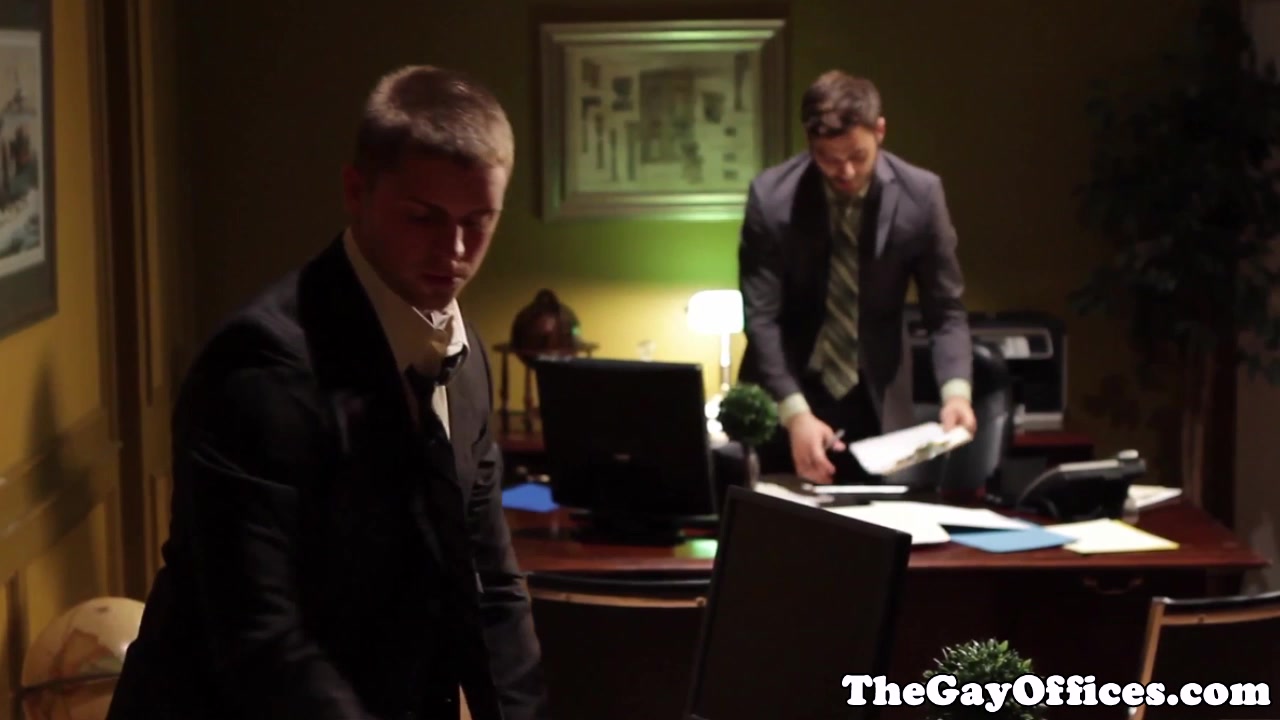 Gaysex office hunks hardcore fuckfest